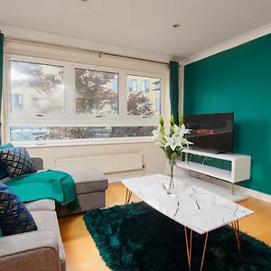 Exquisite Abode - Sleeps 6 - Parking , Cambridge (Cambridgeshire) United Kingdom